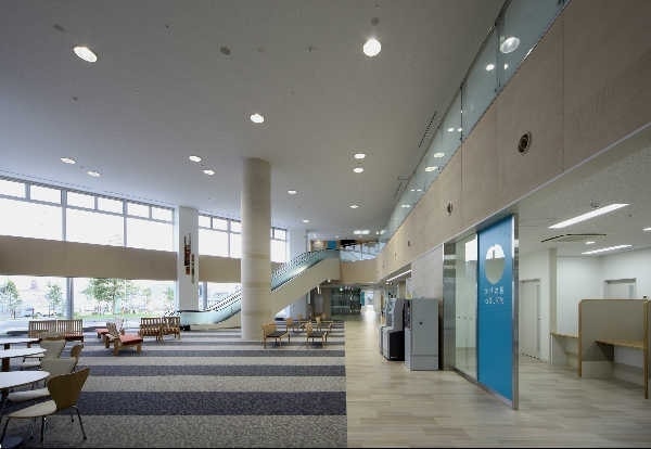 木戸病院総合受付・ラウンジ